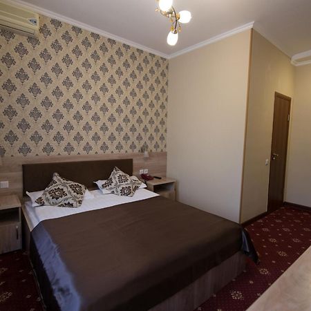 Renion Zyliha Hotel Almatý Habitación foto